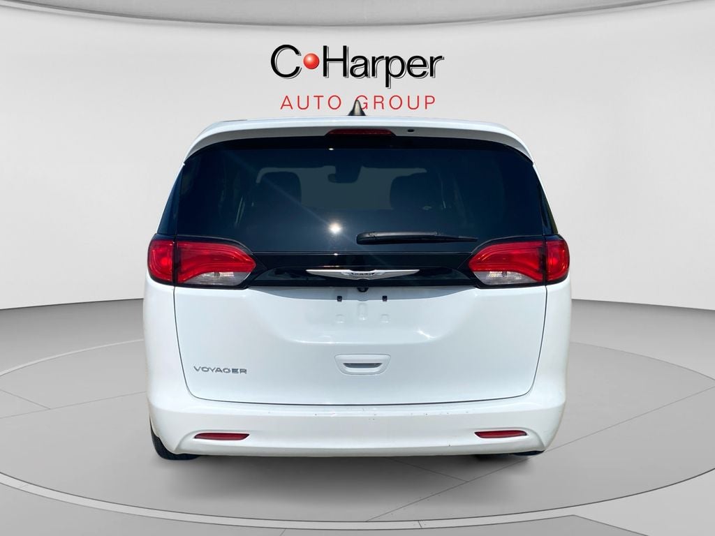 2023 Chrysler Voyager LX