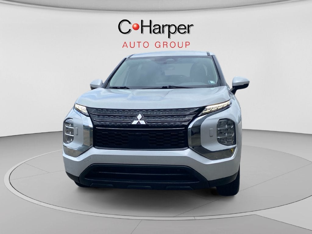 2022 Mitsubishi Outlander ES