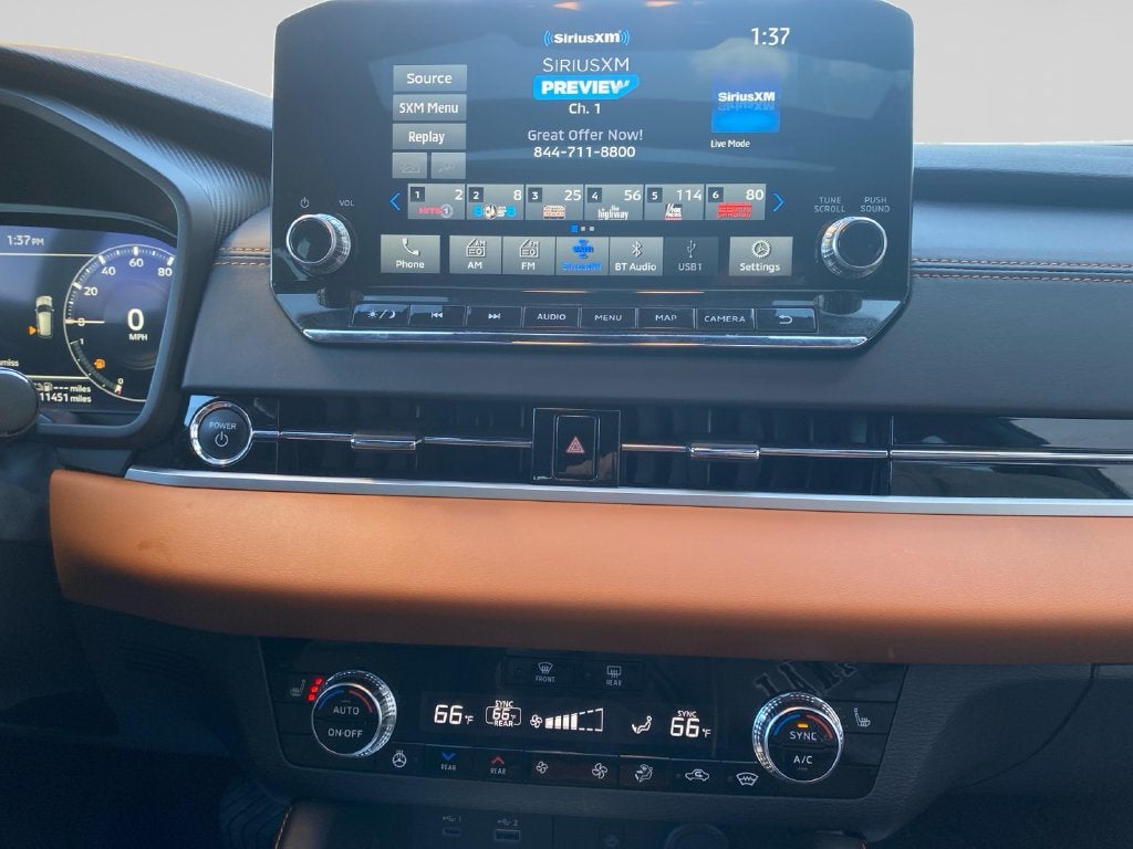 2025 Mitsubishi Outlander PHEV SEL