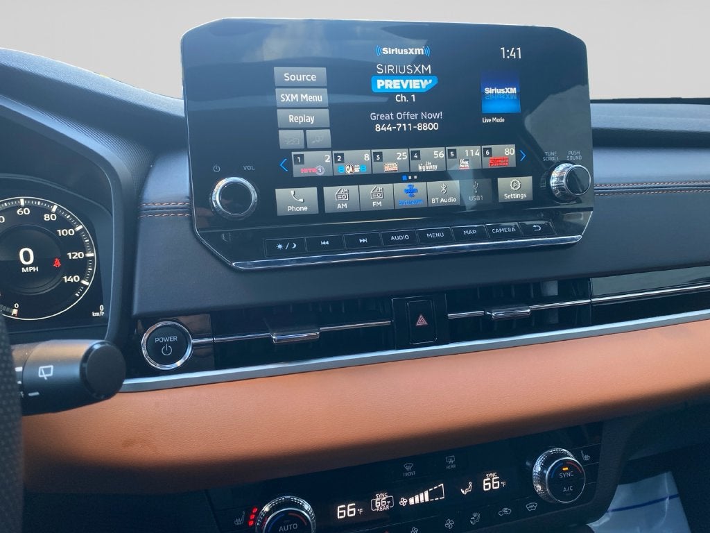 2025 Mitsubishi Outlander PHEV SEL