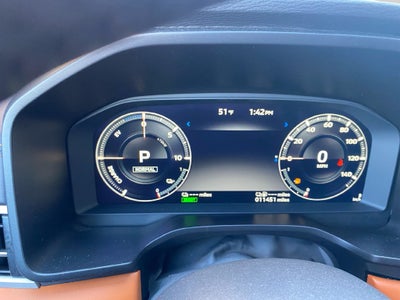 2025 Mitsubishi Outlander PHEV SEL