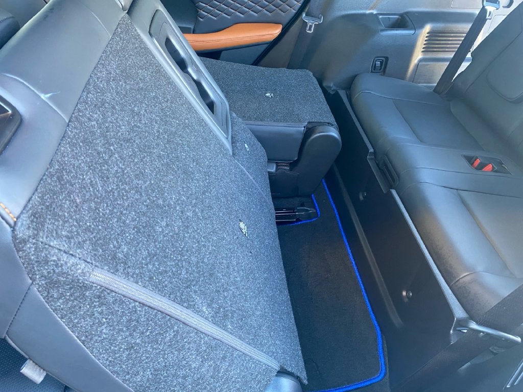 2025 Mitsubishi Outlander PHEV SEL