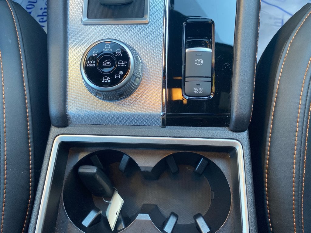 2025 Mitsubishi Outlander PHEV SEL