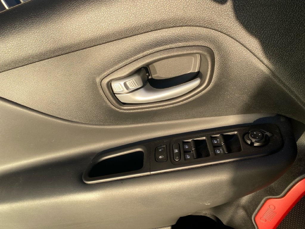 2023 Jeep Renegade Trailhawk