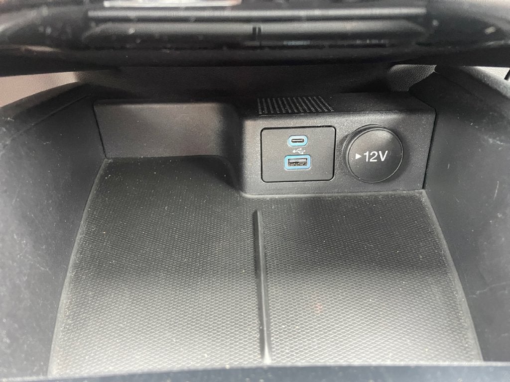 2022 Ford Escape Hybrid SE