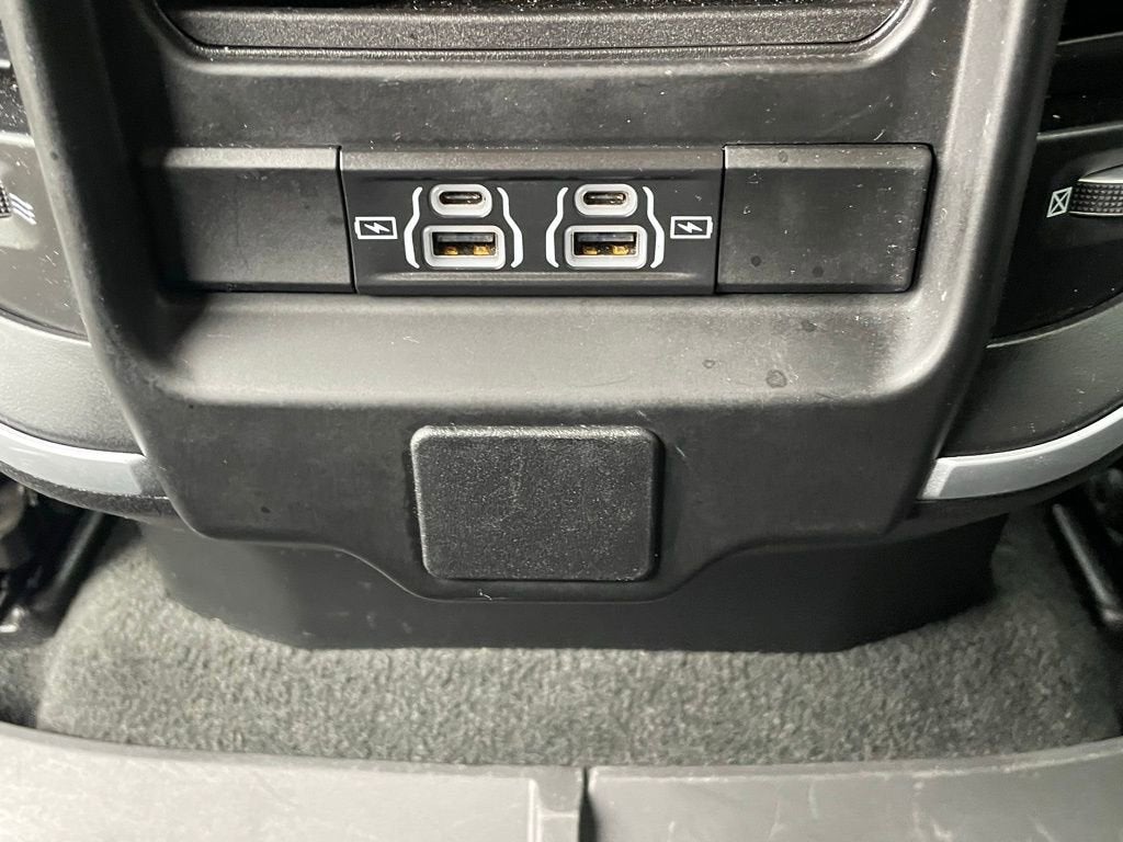 2023 RAM 1500 Big Horn Crew Cab 4x4 5'7" Box