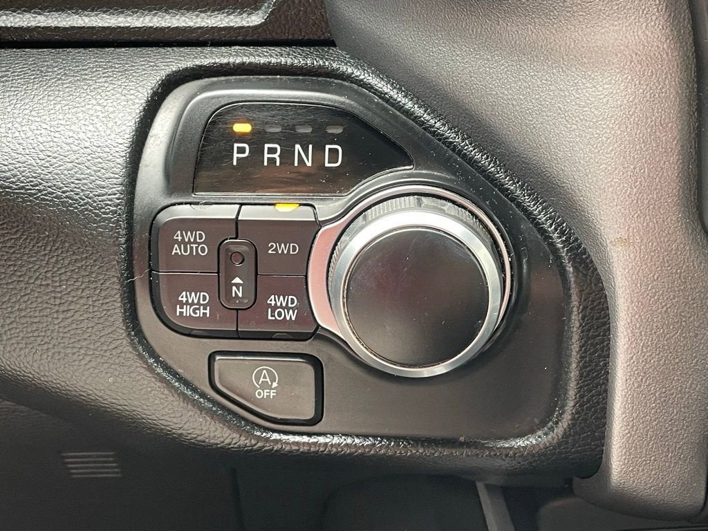 2021 RAM 1500 Big Horn Crew Cab 4x4 5'7" Box