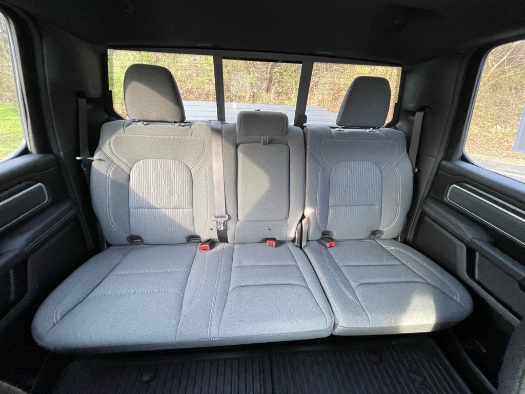2021 RAM 1500 Big Horn Crew Cab 4x4 5'7" Box