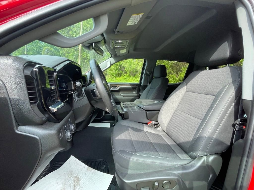 2023 Chevrolet Silverado 1500 LT (2FL)