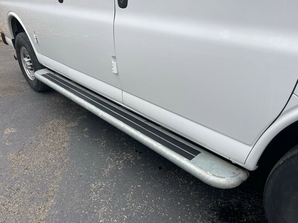 2024 Chevrolet Express Cargo 2500 WT