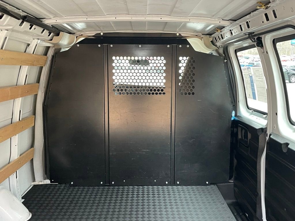 2024 Chevrolet Express Cargo 2500 WT