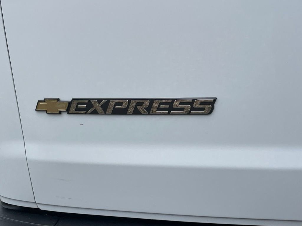 2024 Chevrolet Express Cargo 2500 WT