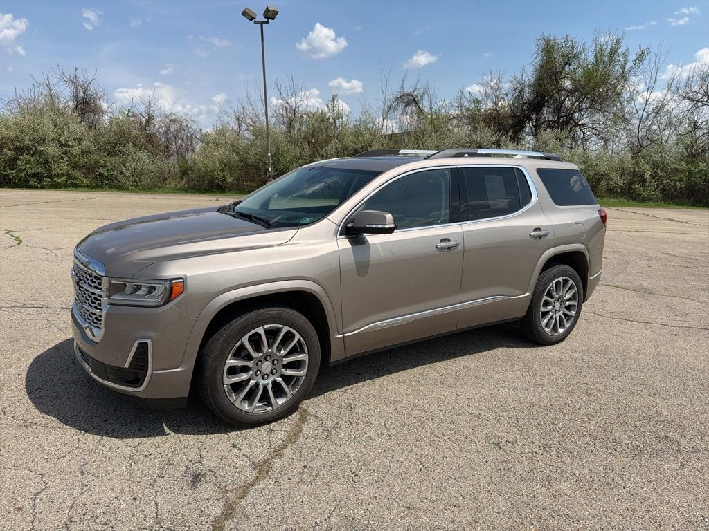 2023 GMC Acadia Denali
