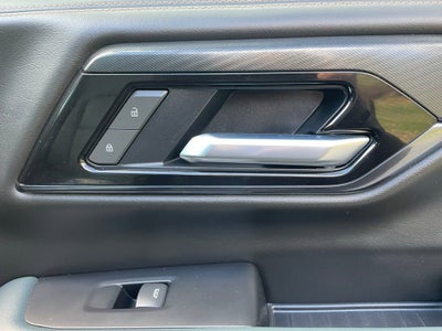 2025 GMC Yukon AT4