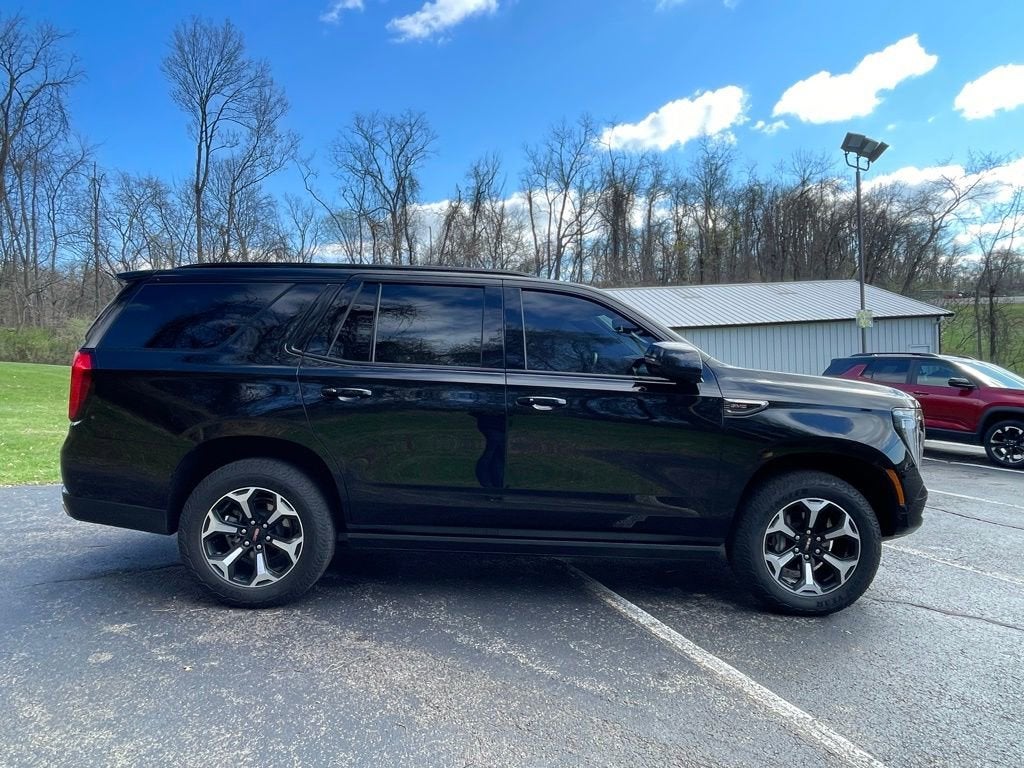 2025 GMC Yukon AT4