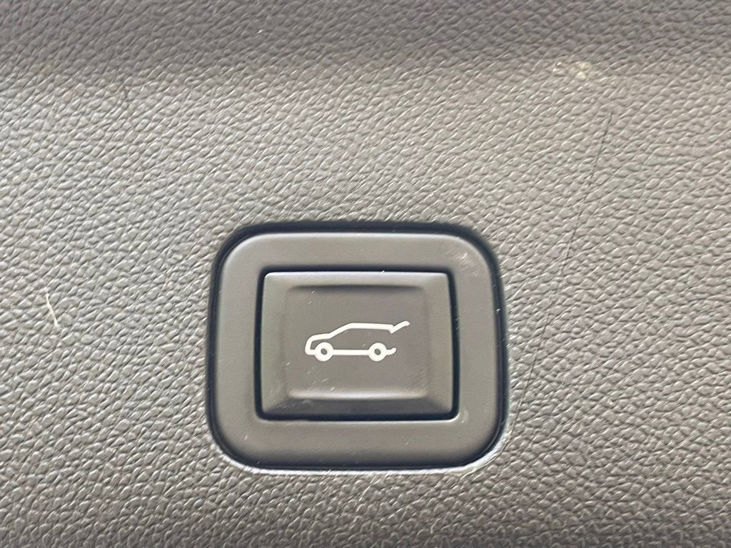 2025 GMC Yukon AT4