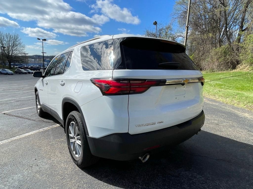 2023 Chevrolet Traverse LT Cloth
