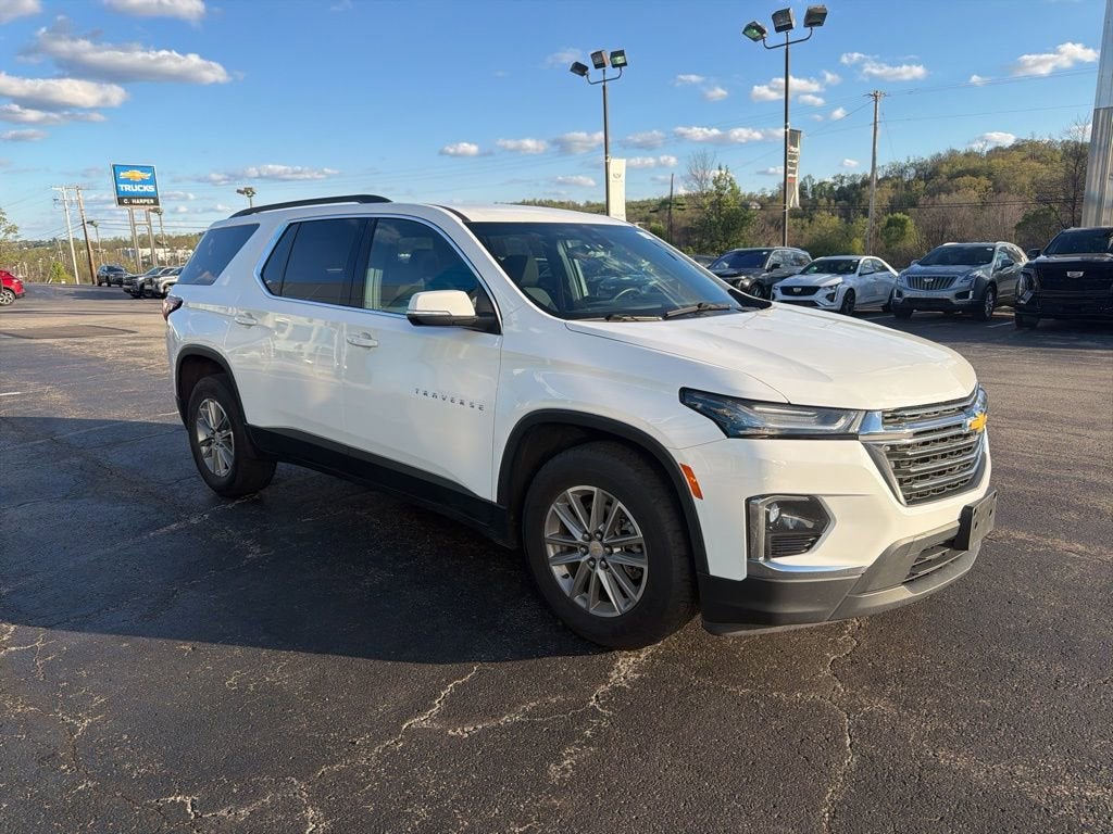 2023 Chevrolet Traverse LT Cloth