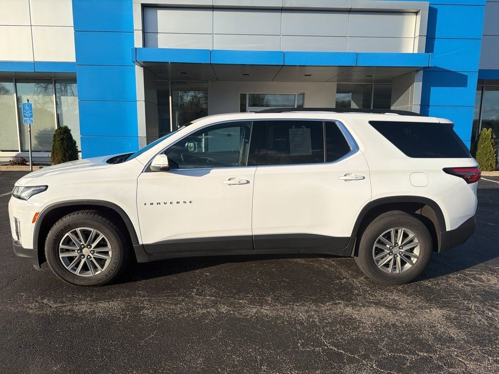 2023 Chevrolet Traverse LT Cloth
