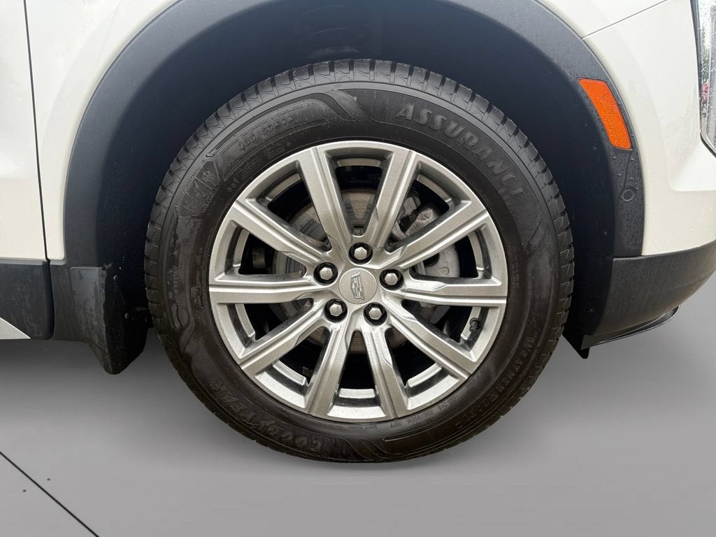 2022 Cadillac XT4 AWD Premium Luxury