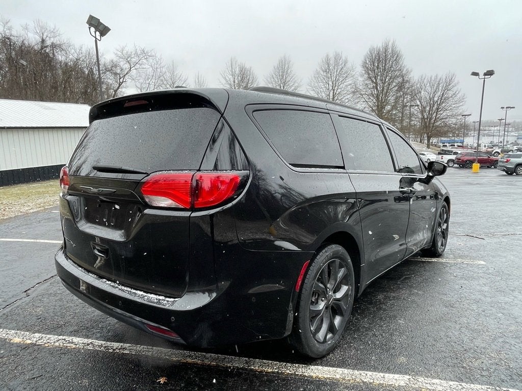2019 Chrysler Pacifica Touring L Plus