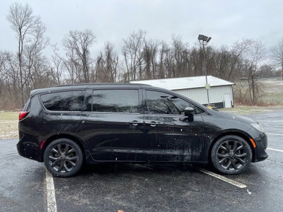 2019 Chrysler Pacifica Touring L Plus