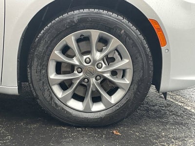 2024 Chrysler Pacifica Touring L AWD