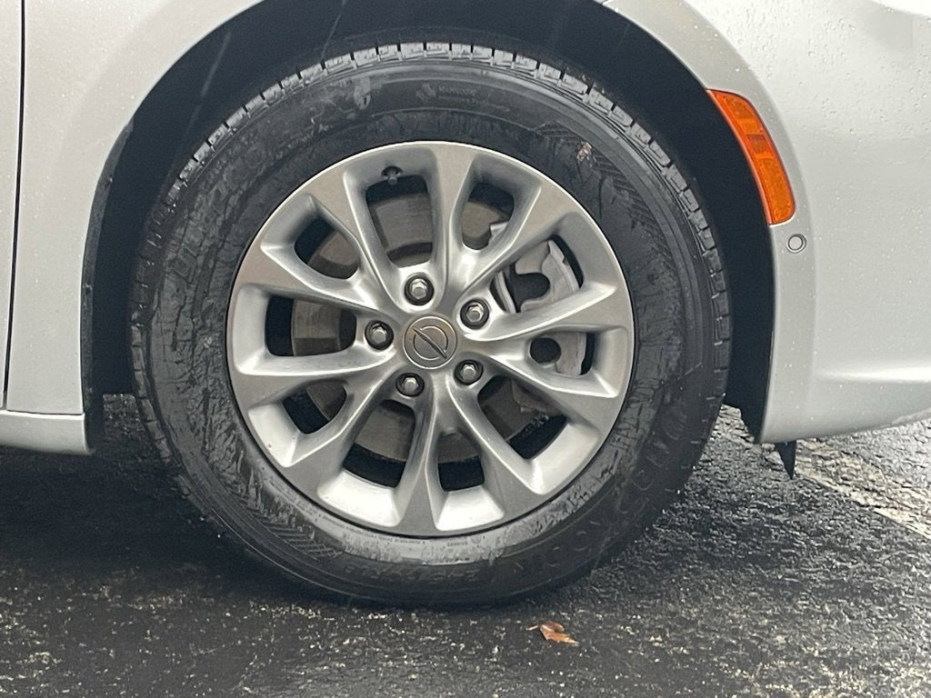 2024 Chrysler Pacifica Touring L AWD