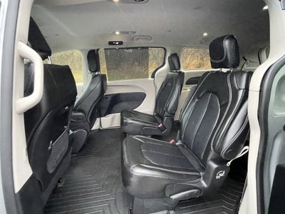 2024 Chrysler Pacifica Touring L AWD