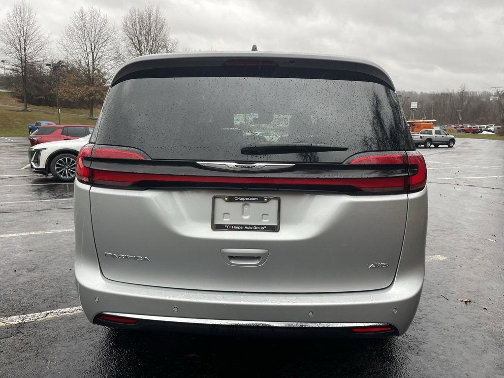 2024 Chrysler Pacifica Touring L AWD