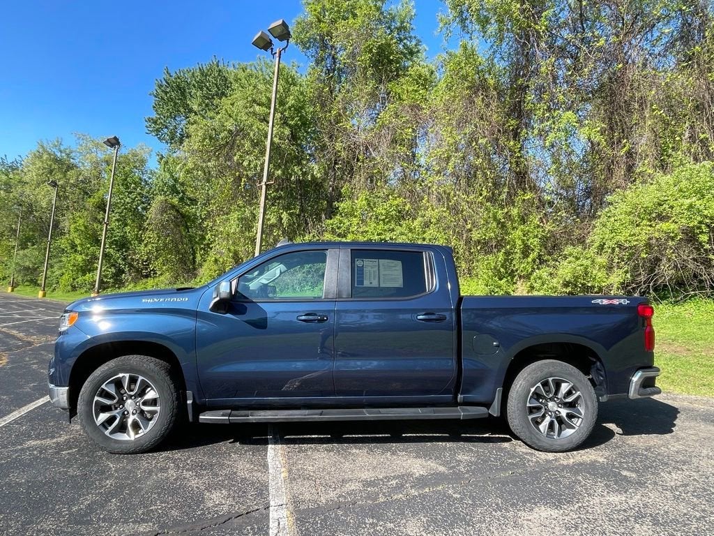 2023 Chevrolet Silverado 1500 LT (2FL)