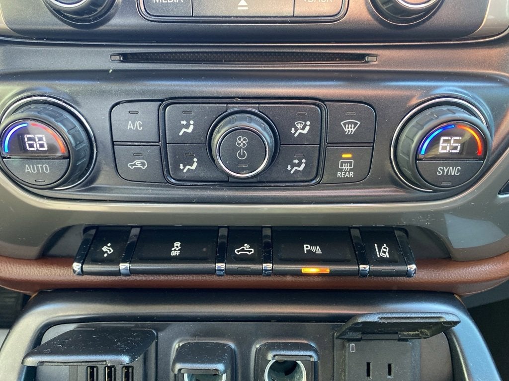 2015 Chevrolet Silverado 1500 High Country