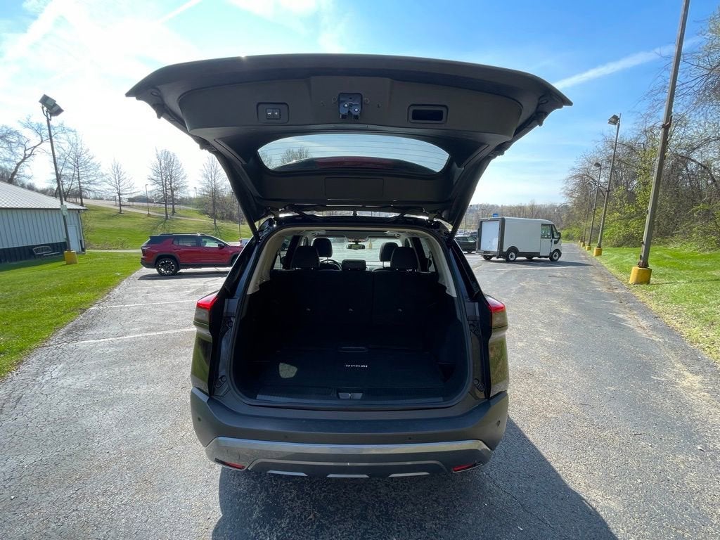 2023 Nissan Rogue SL