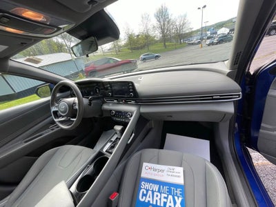 2022 Hyundai Elantra SEL