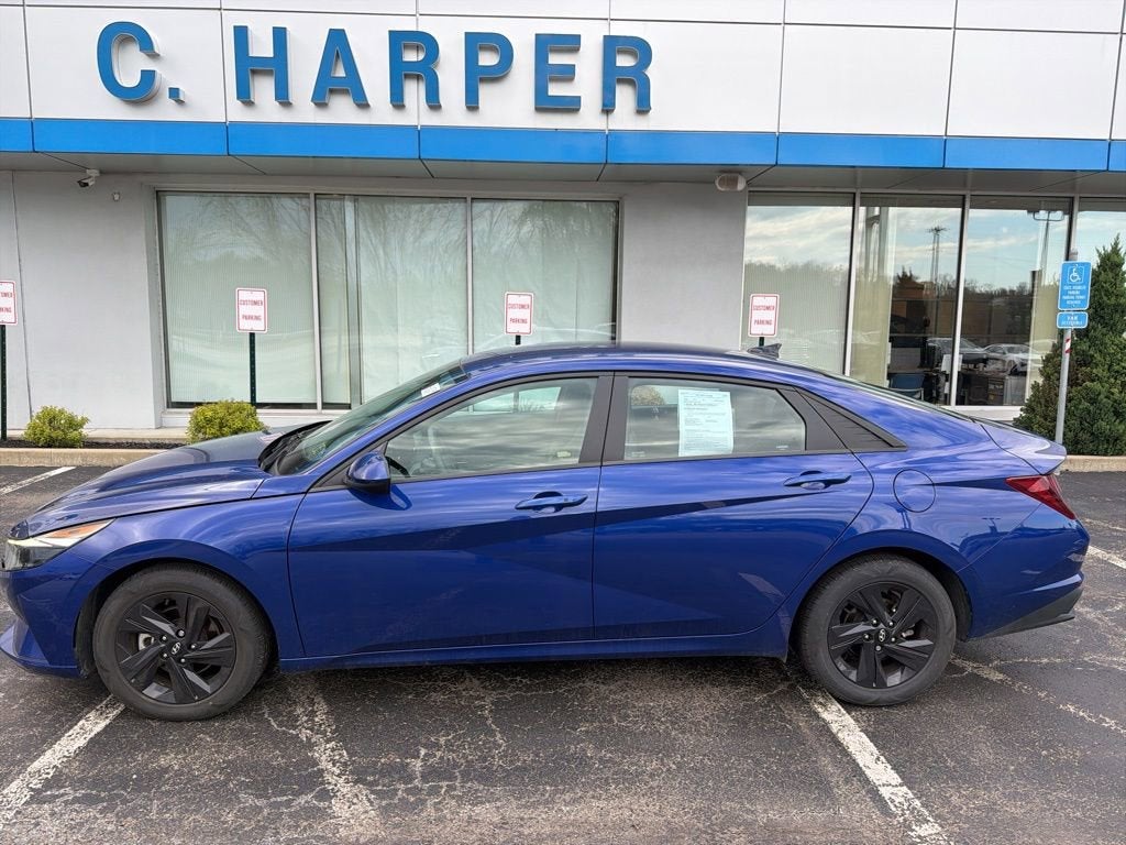 2022 Hyundai Elantra SEL