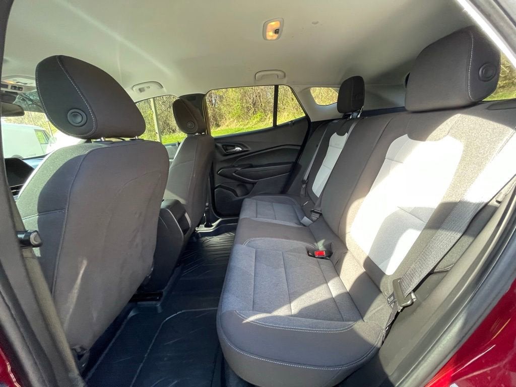 2025 Chevrolet Trax LS