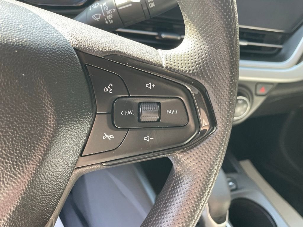 2025 Chevrolet Trax LS