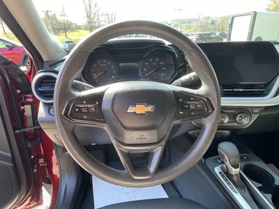 2025 Chevrolet Trax LS