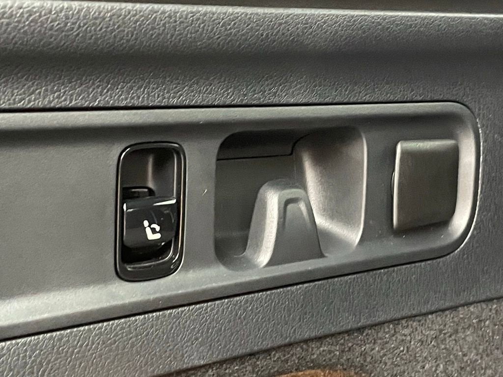 2024 Mercedes-Benz GLC GLC 300