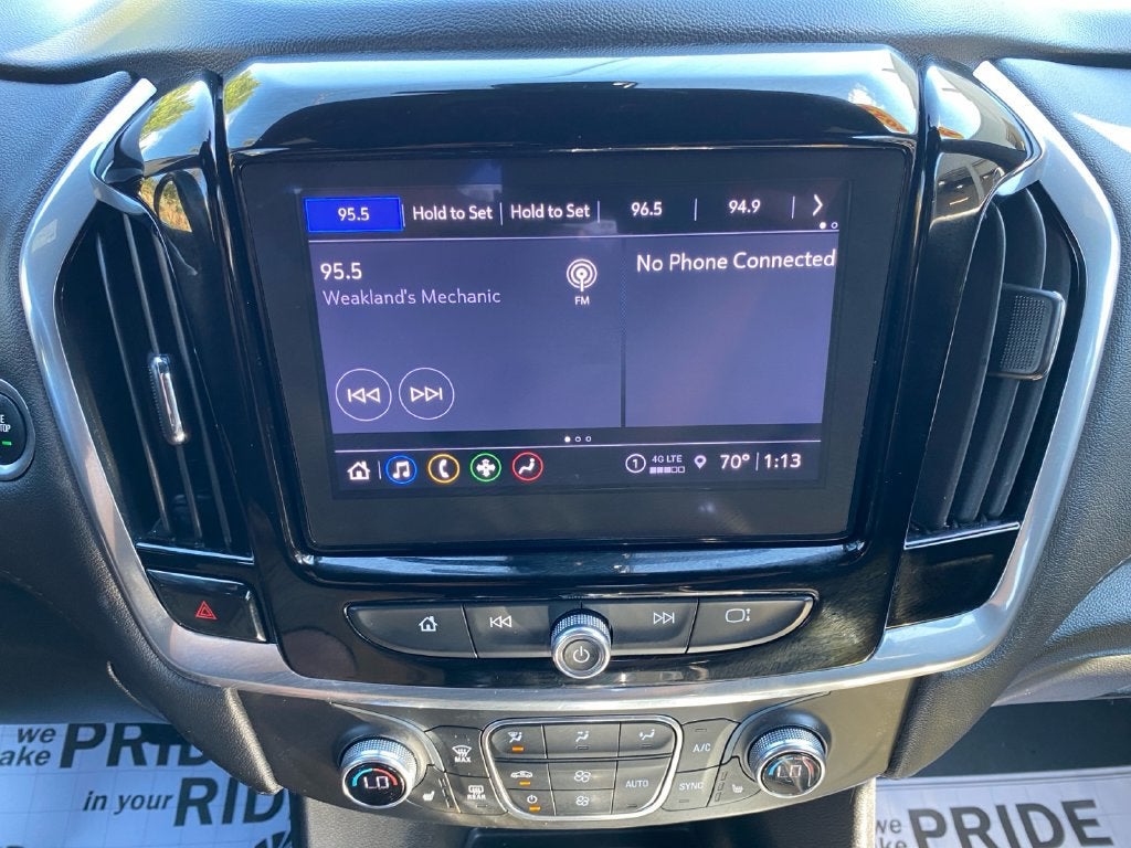 2022 Chevrolet Traverse LT Cloth