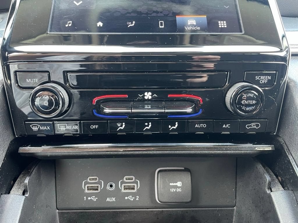 2023 Jeep Grand Cherokee L Laredo 4x4