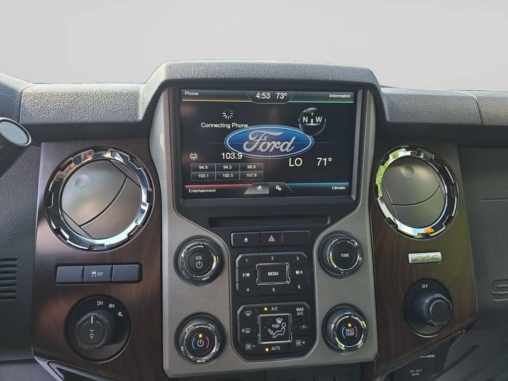 2015 Ford Super Duty F-250 SRW Lariat