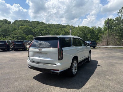 2022 Cadillac Escalade Luxury