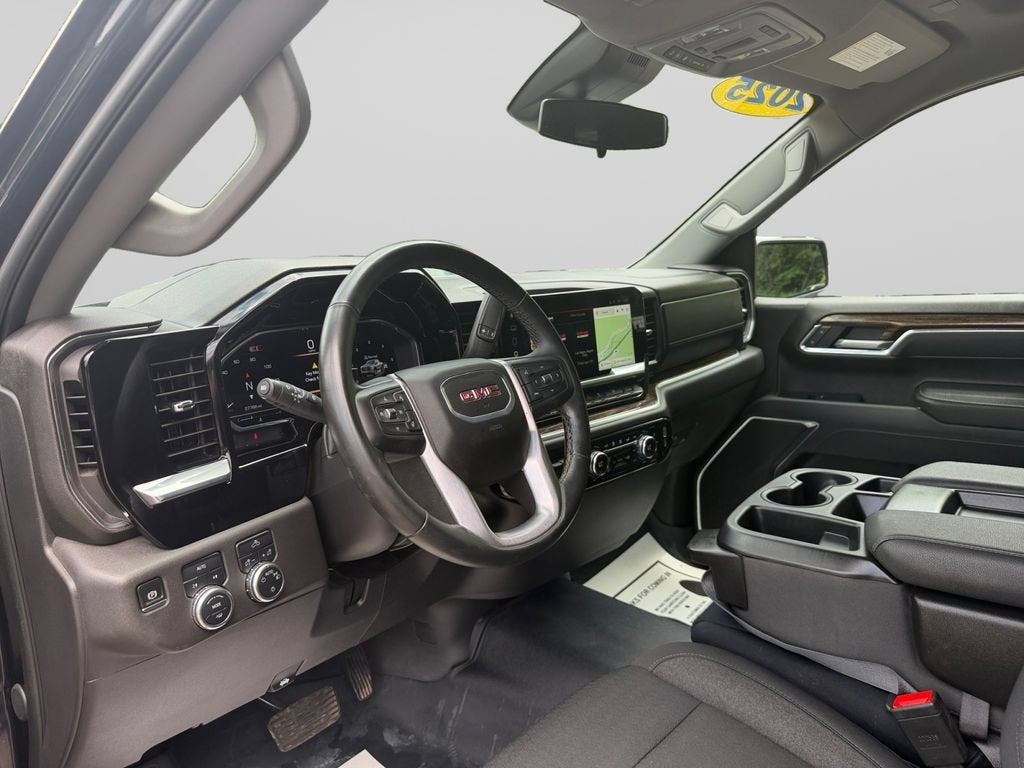 2025 GMC Sierra 1500 SLE