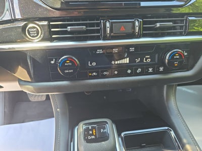 2023 Nissan Pathfinder SV 4WD