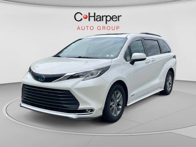2021 Toyota Sienna XLE