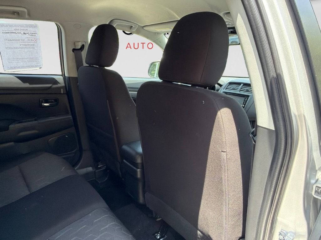 2025 Mitsubishi Outlander Sport S