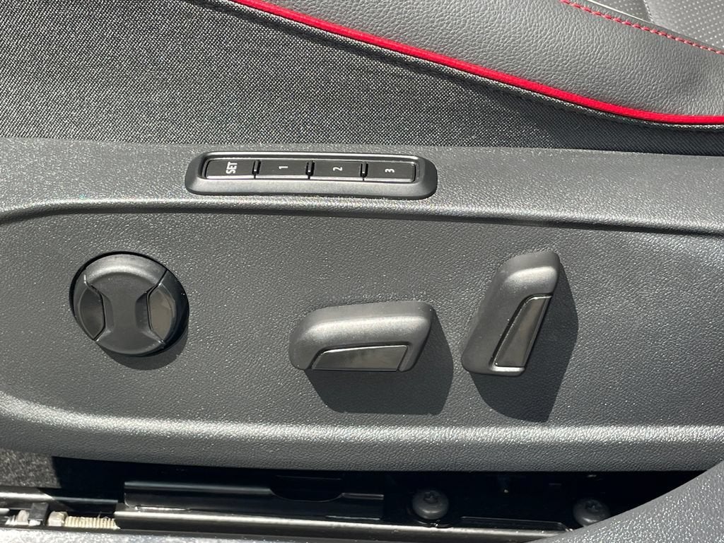 2023 Volkswagen Golf GTI 2.0T SE